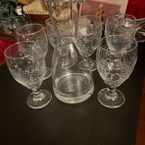 Vintage possible MCM Handblown Water or Wine Caraf with Six Large Glass Goblets - Picture 2 of 10
